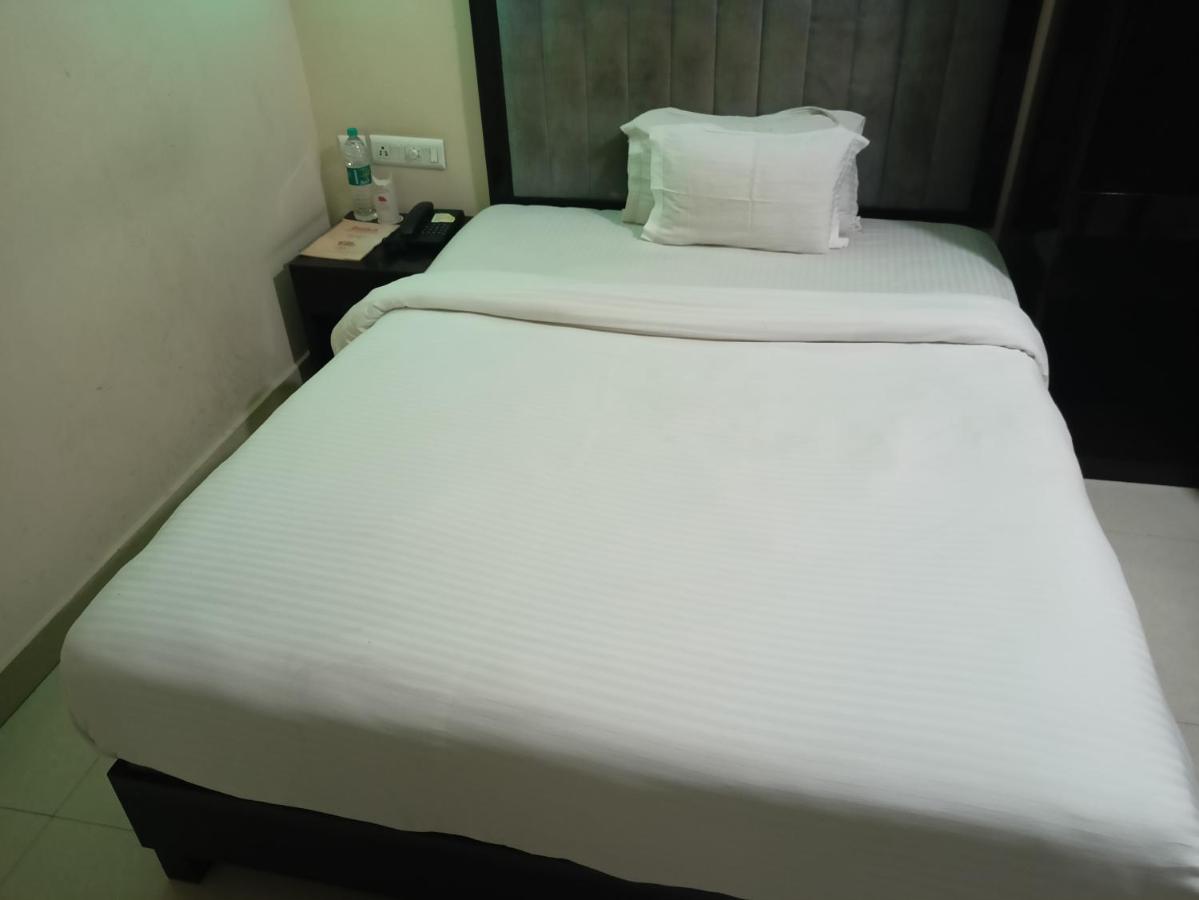 Hotel Jmd International カティハル エクステリア 写真